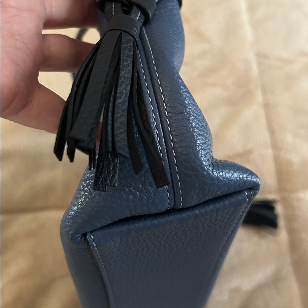 Coach small blue tote, like NEW - Picture 4 of 10